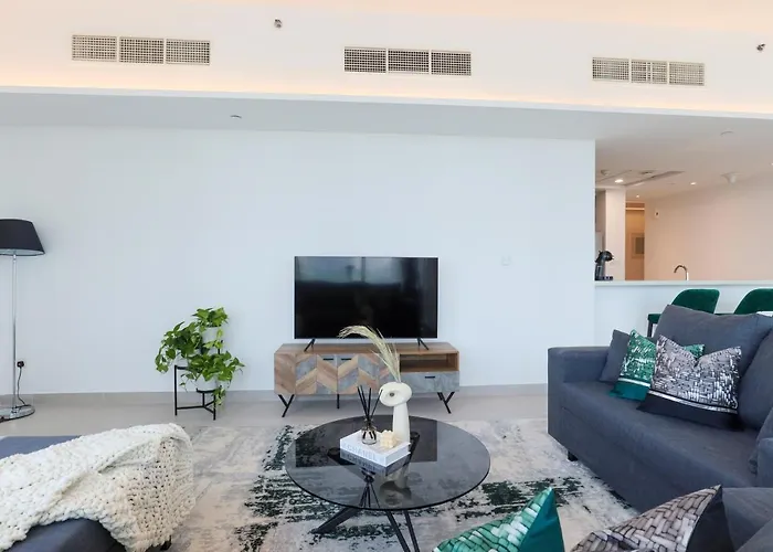 Higuests - Spacious Apt Near Zabeel Park With Panoramic Views